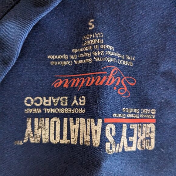 Greys Anatomy Signatures Scrub Set - Picture 3 of 5